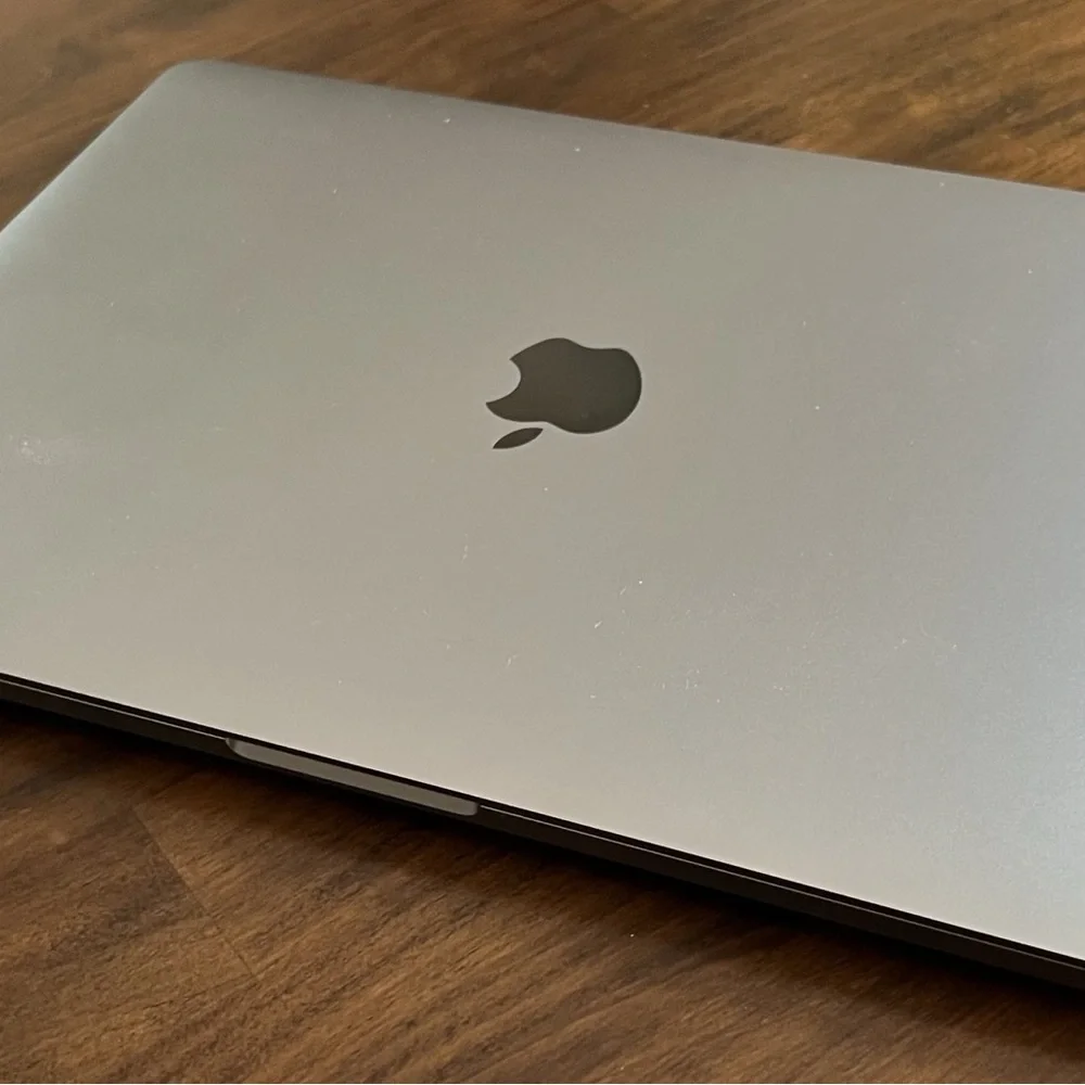 Apple Silver MacBook Sleek Design Laptop